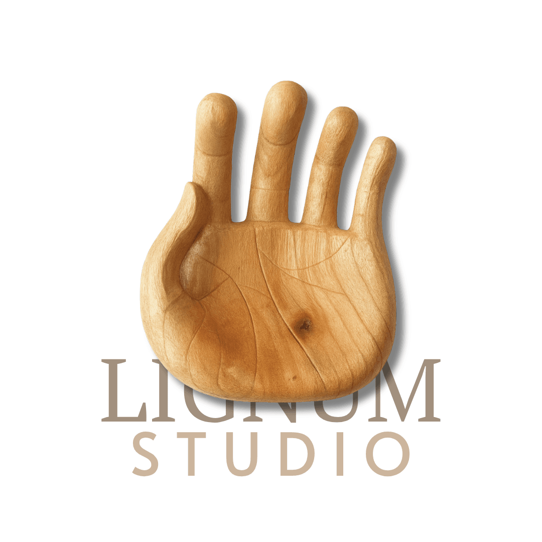 Piring Kayu Bentuk Tangan (Handcrafted)